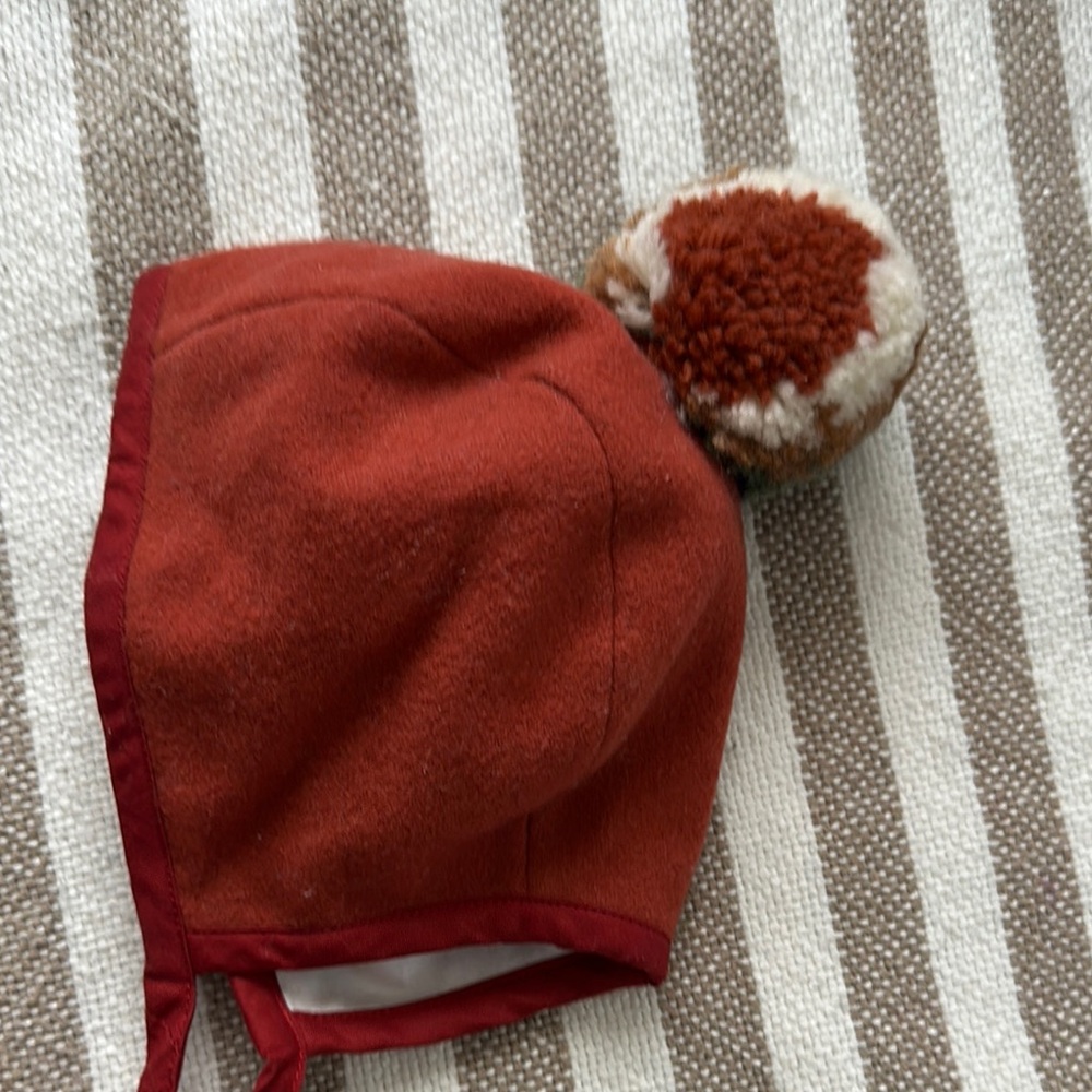 Briar Baby Pom wool bonnet - Picture 3 of 5